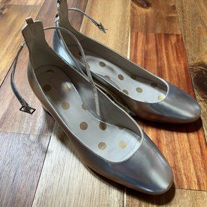 Boden silver metallic heeled pump with ankle straps